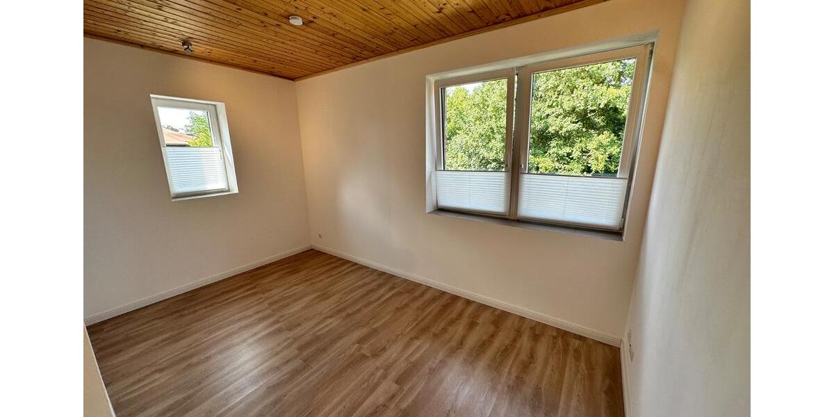Einfamilienhaus Bad Segeberg - 5 Zimmer, 200 m&sup2;, 1.750&euro; | Angebot:26666061