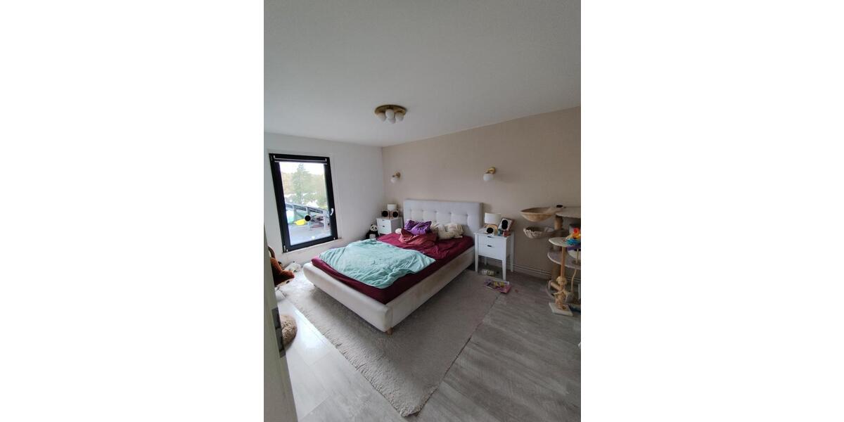 Einfamilienhaus Lüdersdorf - 9 Zimmer, 214 m&sup2;, 440.000&euro; | Angebot:26988957
