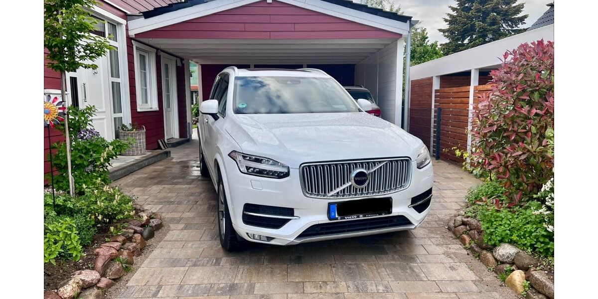 Volvo XC90 279.000 km 20.999 &euro; Travenbrück 23843