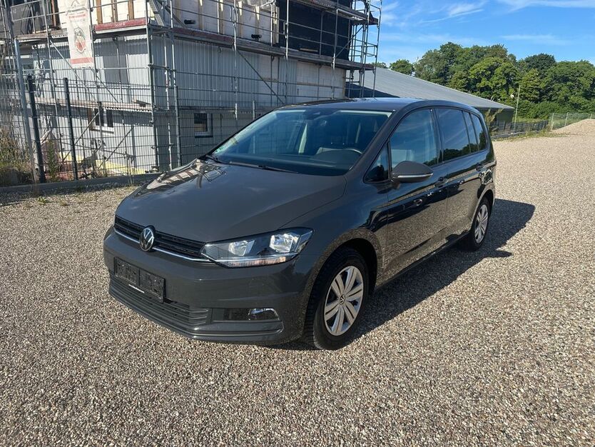 VW Touran 103.800 km 23.999 € Ratzeburg bei Hamburg 23909