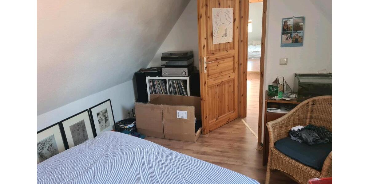 Dachgeschoßwohnung Lüdersdorf - 3 Zimmer, 70 m&sup2;, 1.095&euro; | Angebot:26326840
