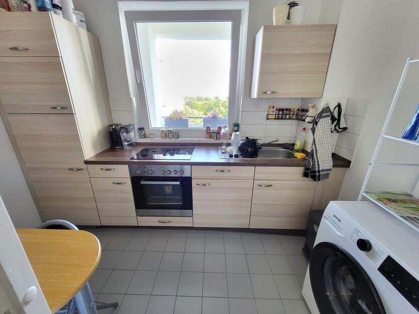 Moderne 2 Zimmer-Wohnung mit Loggia und PKW-Stellplatz in 23560 Lübeck, Moislinger Mühlenweg 2 zimmer