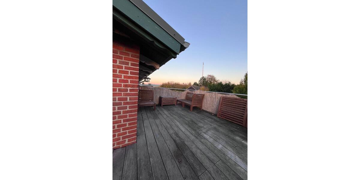 Moderne Dachgeschosswohnung in klein Rönnau 3 zimmer