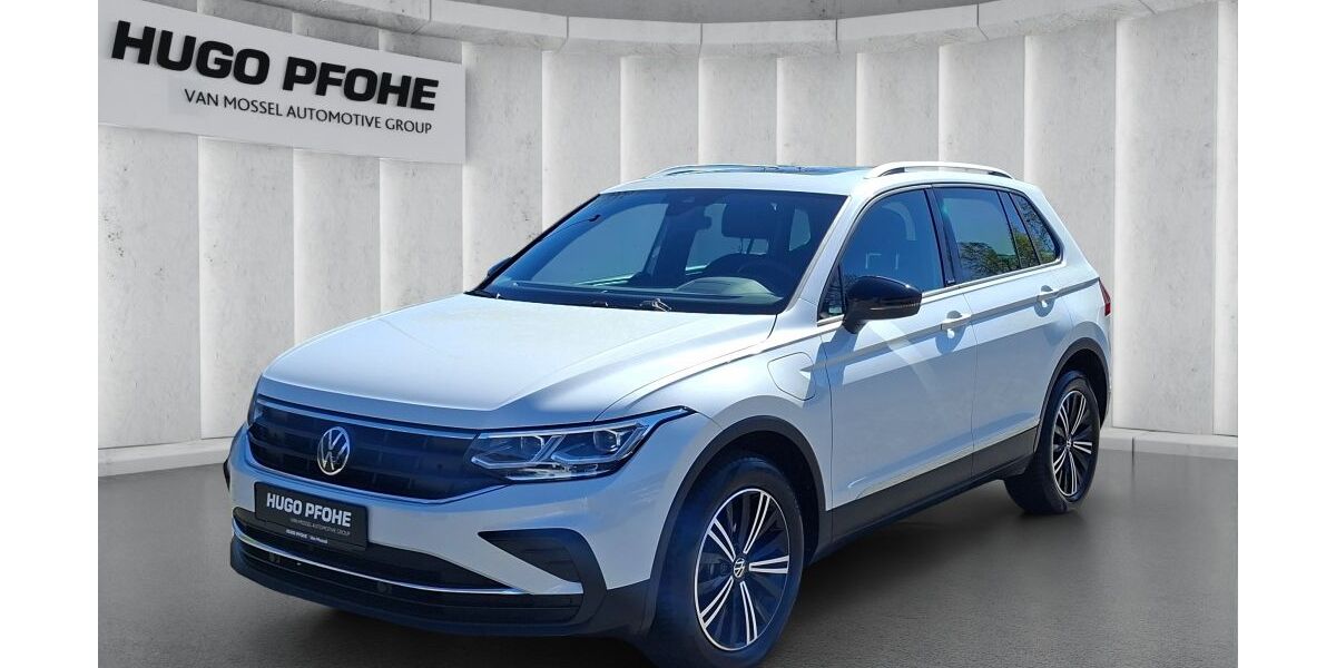 VW Tiguan 68.040 km 25.490 &euro; Lübeck 23554