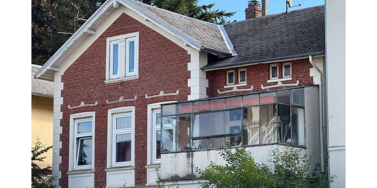 Einfamilienhaus Lübeck Sankt Jürgen - 13 Zimmer, 251 m&sup2;, 435.000&euro; | Angebot:25444089