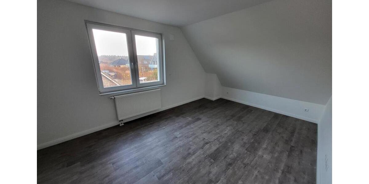 Doppelhaushälfte Scharbeutz - 4 Zimmer, 107 m&sup2;, 1.600&euro; | Angebot:23837964