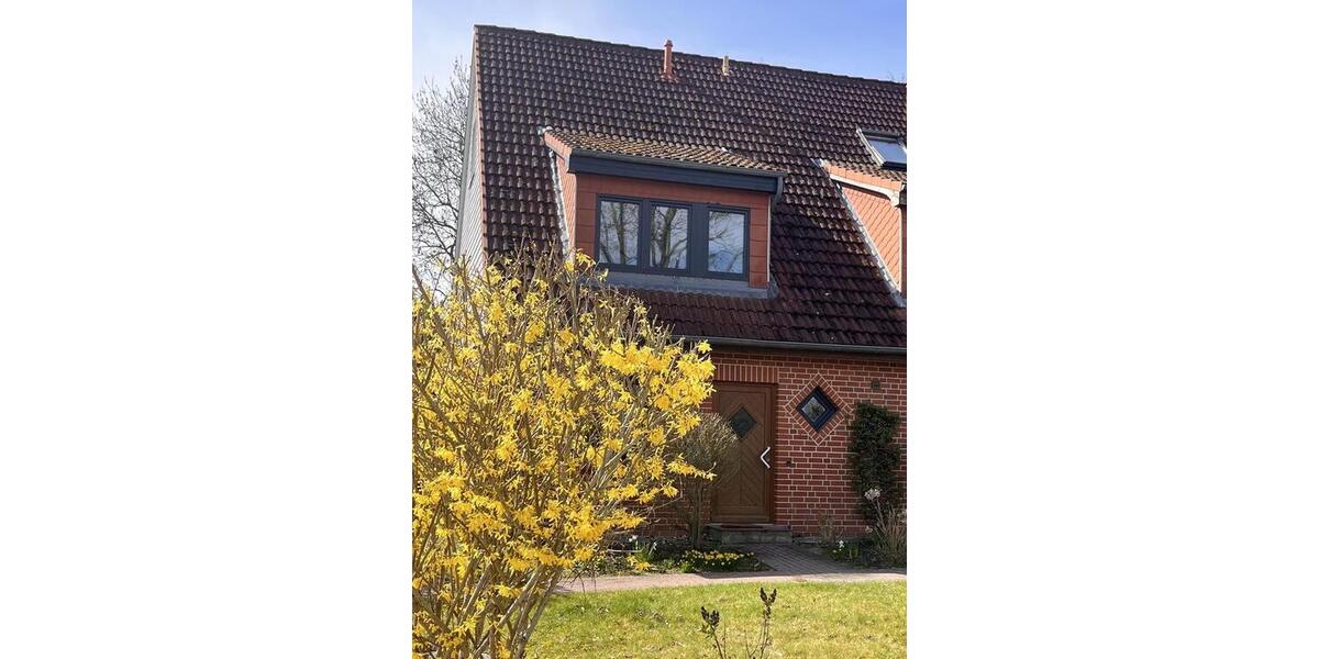 Reihenhaus Reinfeld (Holstein) - 4 Zimmer, 112 m&sup2;, 1.750&euro; | Angebot:25934930
