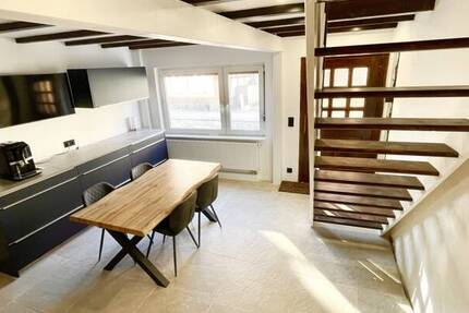 Wohnen über drei Ebenen mitten in der Stadt in Seenähe - auch als Ferienwohnung möglich 5 zimmer