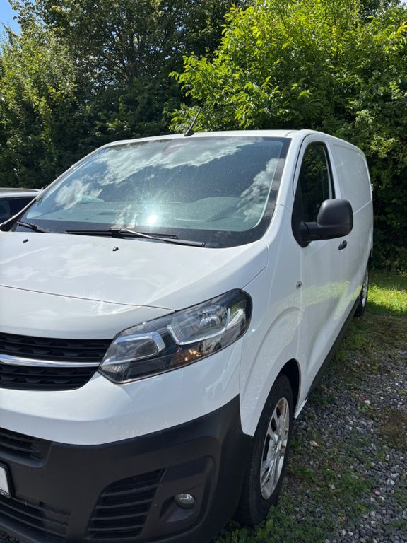 Opel Vivaro 203.425 km 9.800 € Lübeck 23554