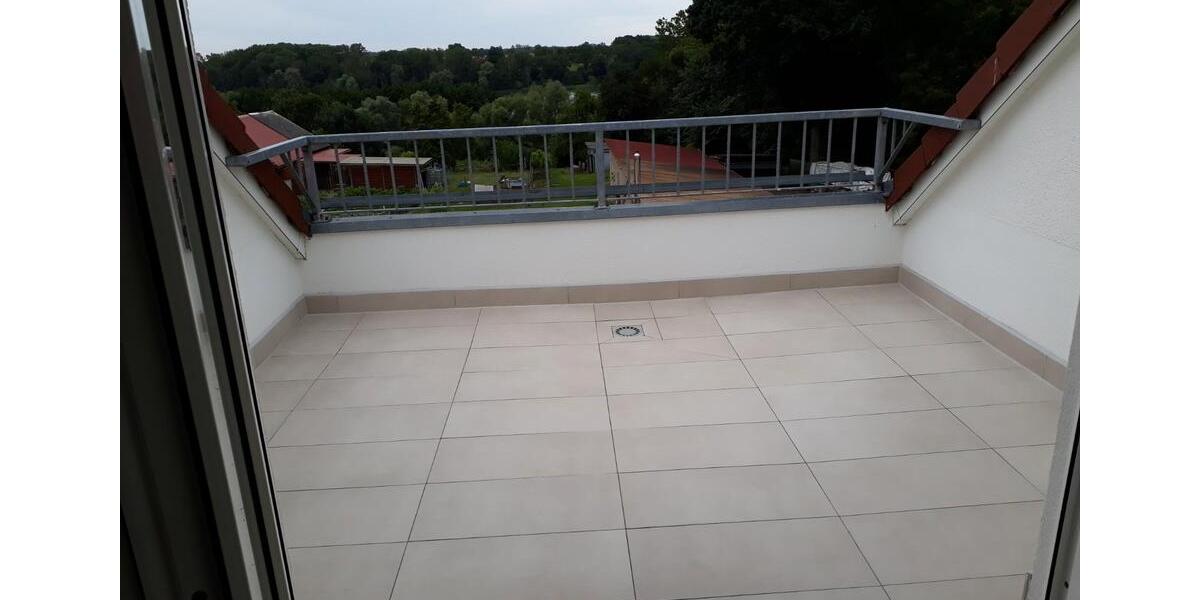Dachgeschoßwohnung Lüdersdorf - 3 Zimmer, 66 m&sup2;, 700&euro; | Angebot:26431448