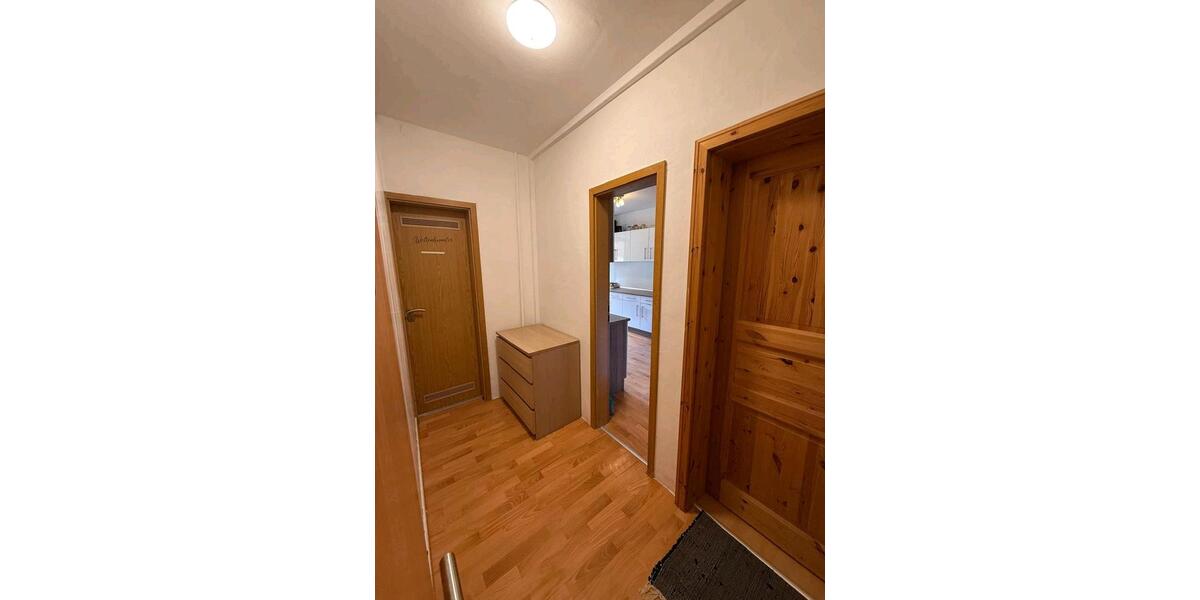 WG-Zimmer in Toplage – 3 Min zum Hbf | ab 01.02 | 500€ warm 1 zimmer