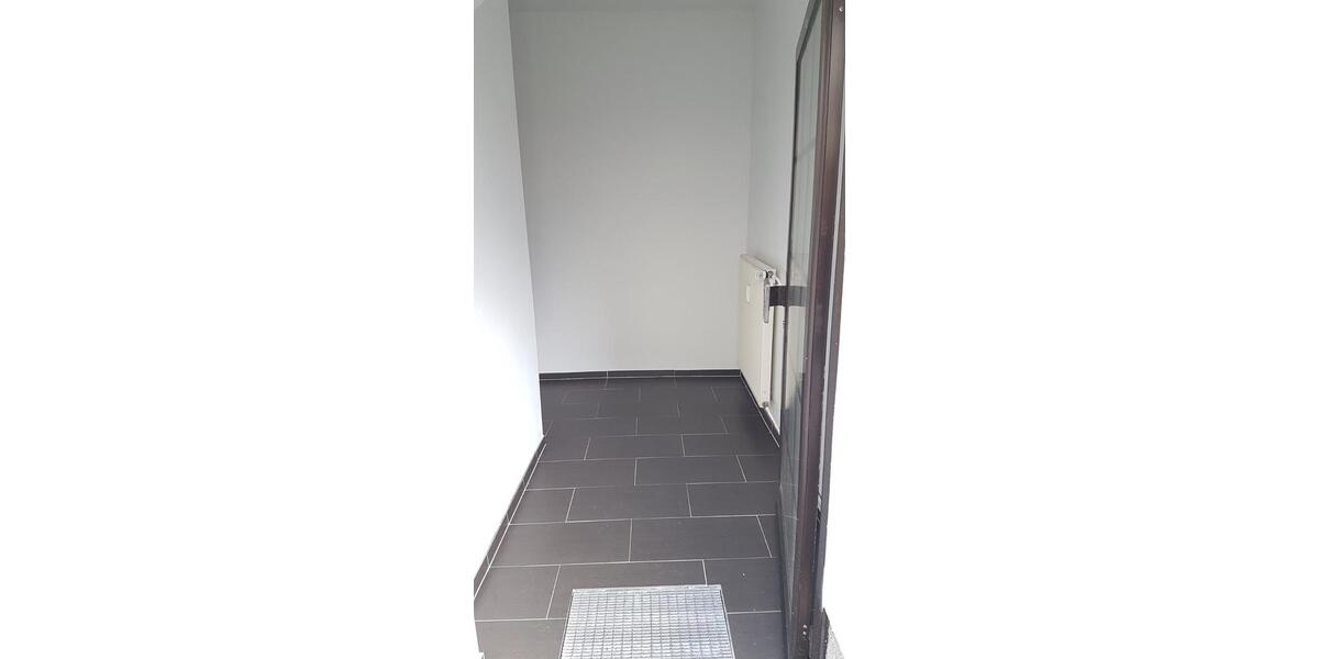 Etagenwohnung Lübeck Kücknitz - 4 Zimmer, 120 m&sup2;, 1.250&euro; | Angebot:24713720