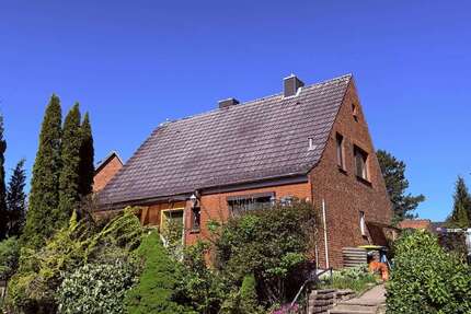 Haus Bad Oldesloe - 7 Zimmer, 153 m&sup2;, 299.000&euro; | Angebot:26888537