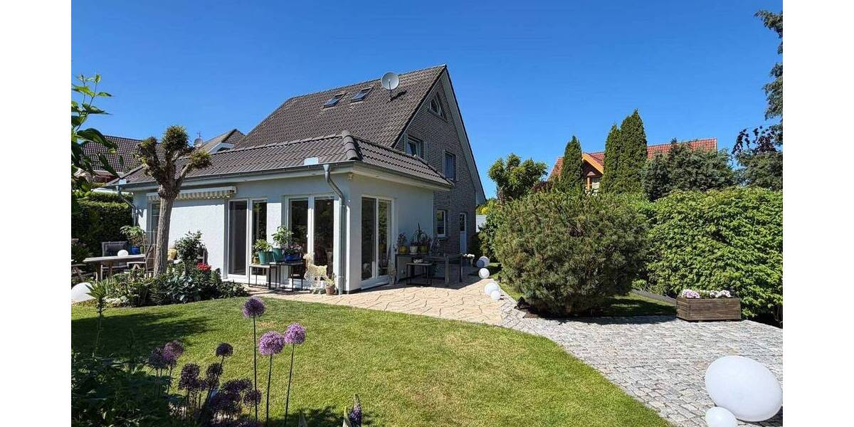 Einfamilienhaus Groß Sarau - 6 Zimmer, 200 m&sup2;, 788.000&euro; | Angebot:26835521