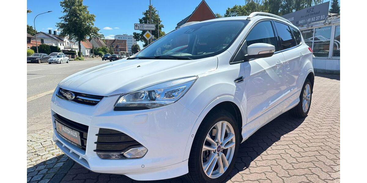 Ford Kuga 82.000 km 13.990 &euro; Lübeck 23556