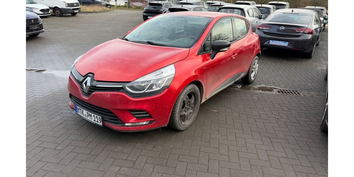 Renault Clio 93.000 km 8.890 &euro; Bad Segeberg 23795