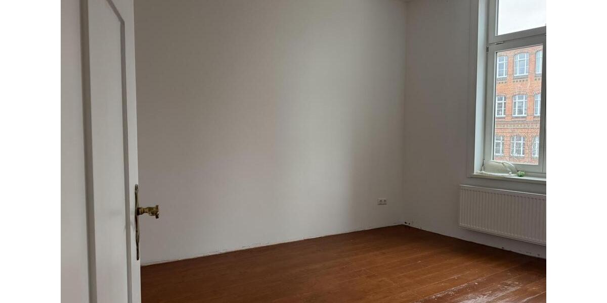 3 - 4 Zimmer * 2 Balkone * sanierter Jugendstil Nähe Altstadtinsel 3 zimmer