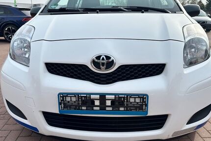 Toyota Yaris 270.000 km 2.000 &euro; Lübeck 23560