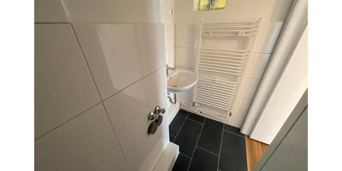 Etagenwohnung Lübeck Sankt Jürgen - 2.5 Zimmer, 59 m&sup2;, 599&euro; | Angebot:26680777