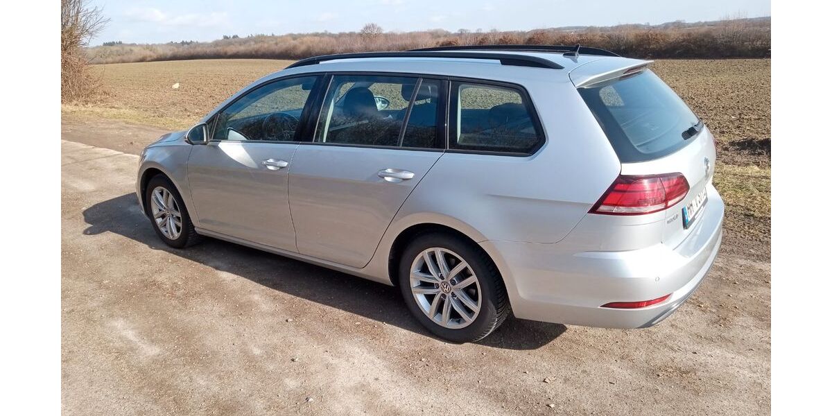 VW Golf 152.500 km 9.900 &euro; Labenz 23898