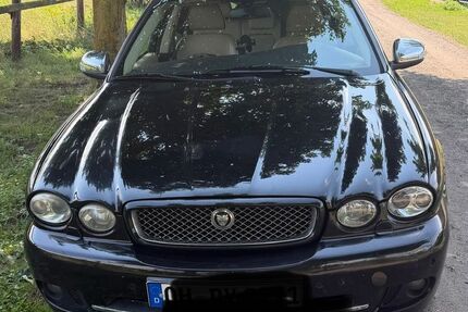 Jaguar X-Type 235.000 km 2.500 &euro; Bad Schwartau 23611