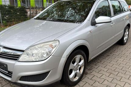Opel Astra 229.000 km 1.999 € Lübeck 23560