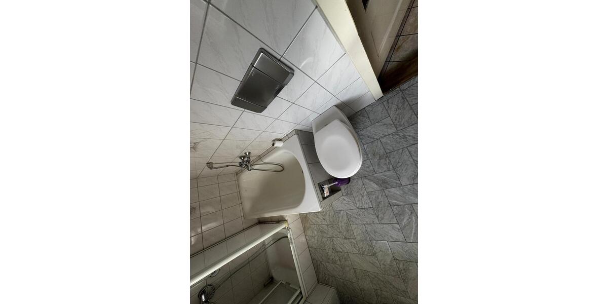 Einfamilienhaus Lüdersdorf - 15 Zimmer, 210 m&sup2;, 295.000&euro; | Angebot:26018777