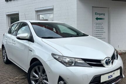 Toyota Auris 104.000 km 10.490 &euro; Bad Segeberg 23795