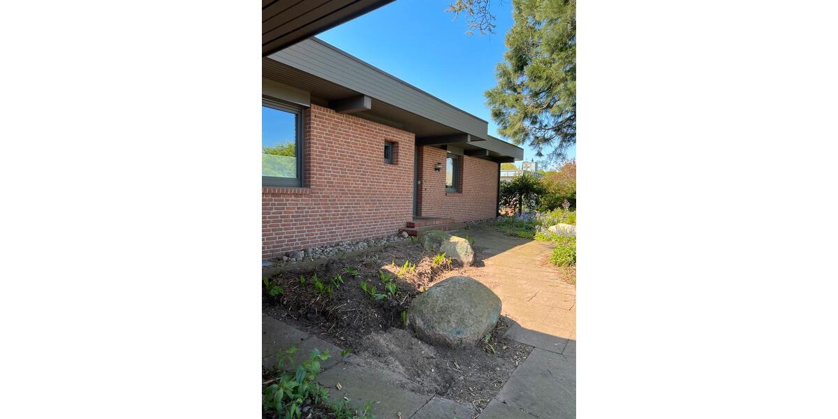 Bungalow Bad Segeberg - 5 Zimmer, 170 m&sup2;, 2.500&euro; | Angebot:26593936